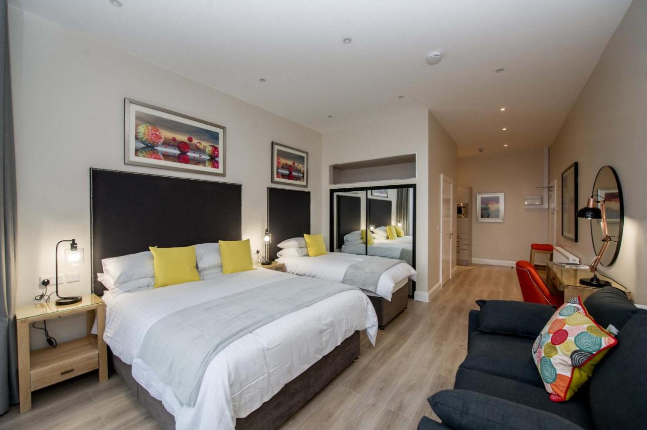 The James Suites Londonderry Eksteriør bilde