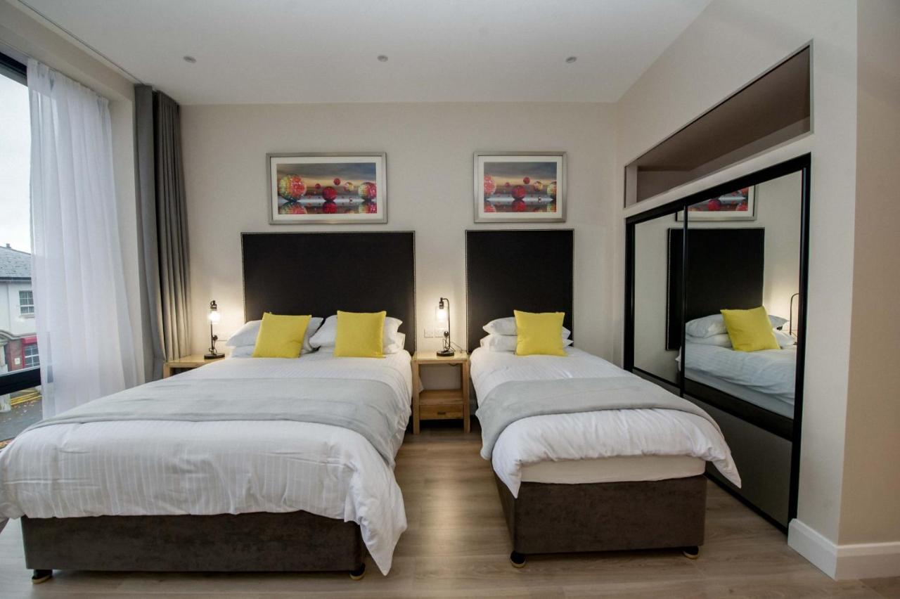 The James Suites Londonderry Eksteriør bilde