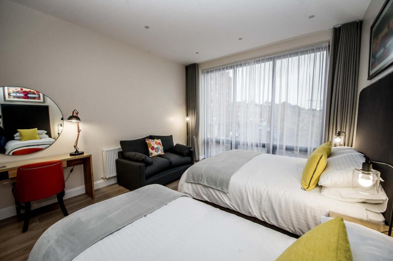 The James Suites Londonderry Eksteriør bilde