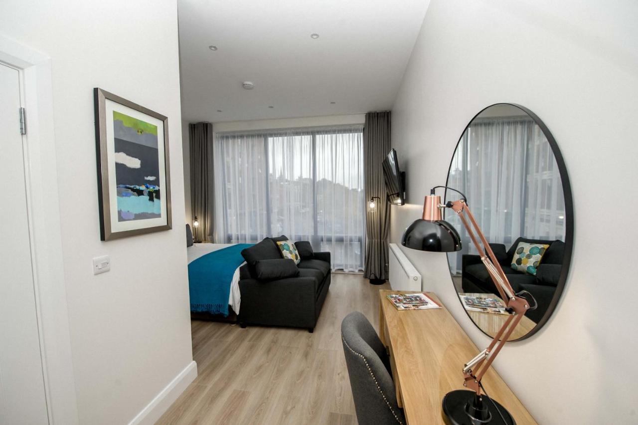 The James Suites Londonderry Eksteriør bilde